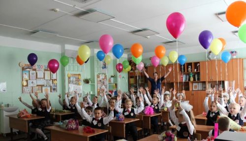 Прием документов для зачисления детей в первый класс начался в Алтайском крае