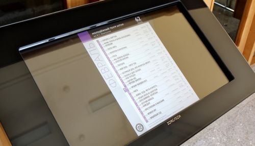 В Молодежном театре Алтая появился интерактивный терминал