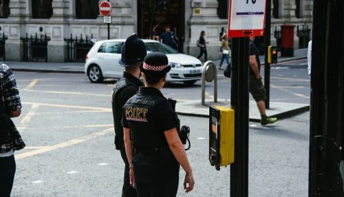 Два человека пострадали во время теракта в Лондоне