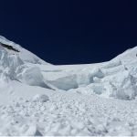 Поиски человека идут в Республике Алтай после схода лавины