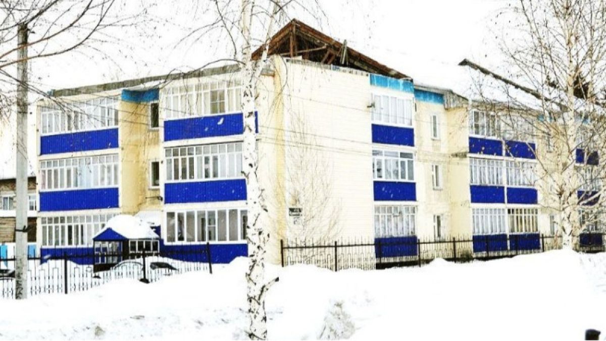 Власти назвали стоимость ремонта рухнувшей от снега крыши дома на Алтае