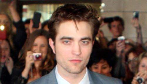 Роберт Паттинсон и Брэд Питт: кто еще вошел в десятку самых красивых мужчин?