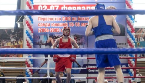 Барнаульский тренер стал лучшим на турнире по боксу памяти Владимира Мудрика