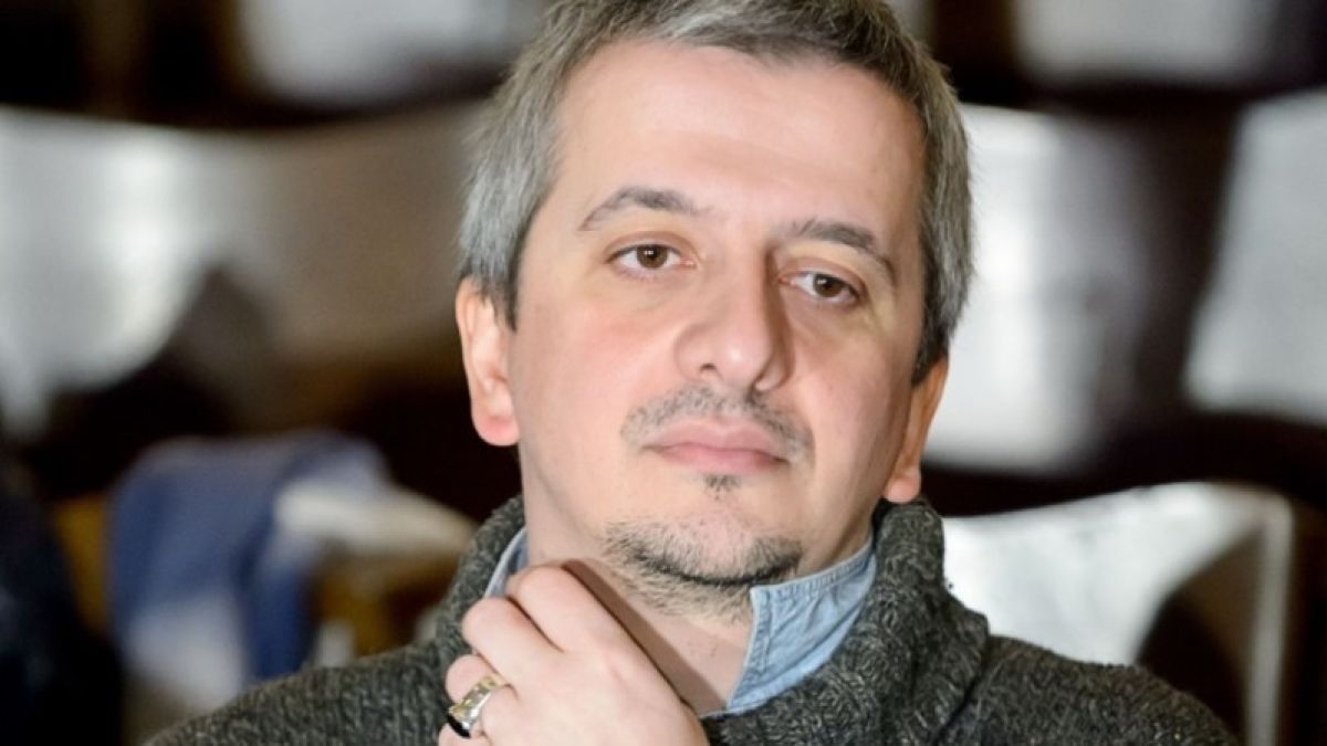 СМИ: режиссера Константина Богомолова уличили в измене Собчак