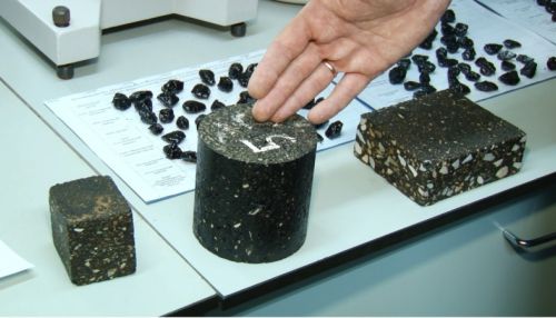 Как на Алтае проводят экспертизу стройматериалов для дорог?