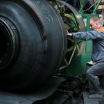 Работники шинного завода в Барнауле жалуются на штрафы за сон