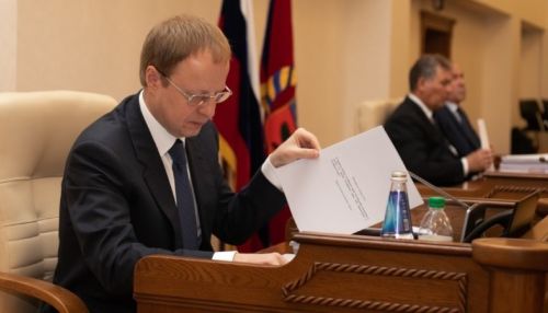 Томенко отчитается перед депутатами о проделанной за год работе 16 апреля