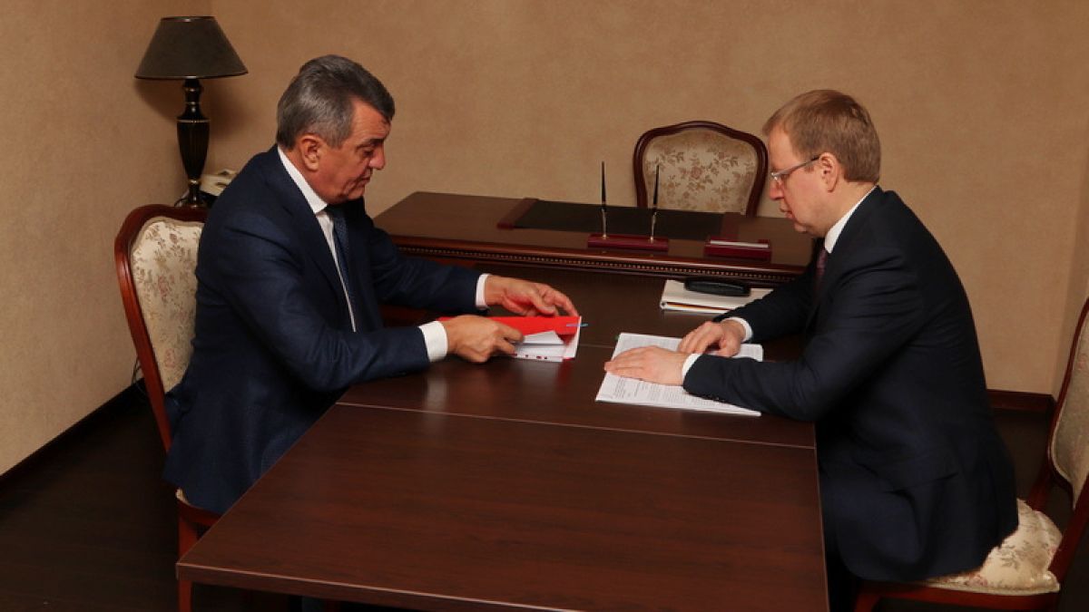 Полпред президента Меняйло прибыл с рабочим визитом в Алтайский край 