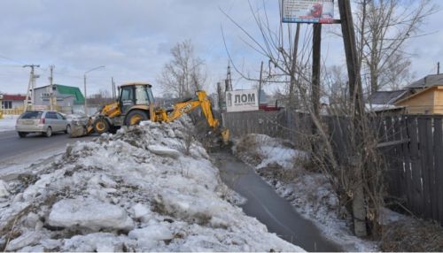 Работа на опережение: в Барнауле продолжается подготовка к возможному паводку