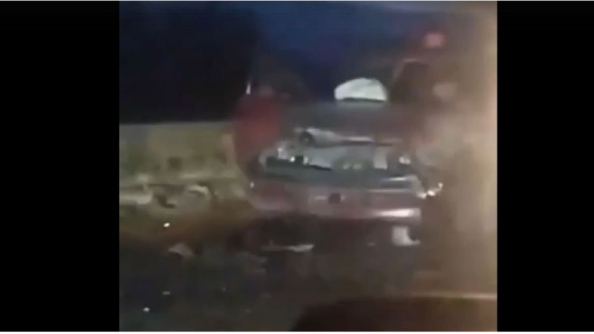 На видео попали первые кадры ДТП на алтайской трассе 