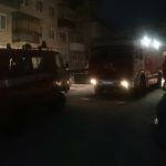 Человек погиб на пожаре в многоквартирном доме Заринска