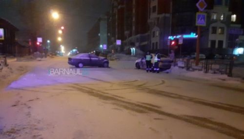 Очевидцы: ночное ДТП с пьяным водителем произошло в Барнауле