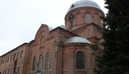 Бийский завод просят восстановить собор за 350 млн рублей и вернуть его церкви