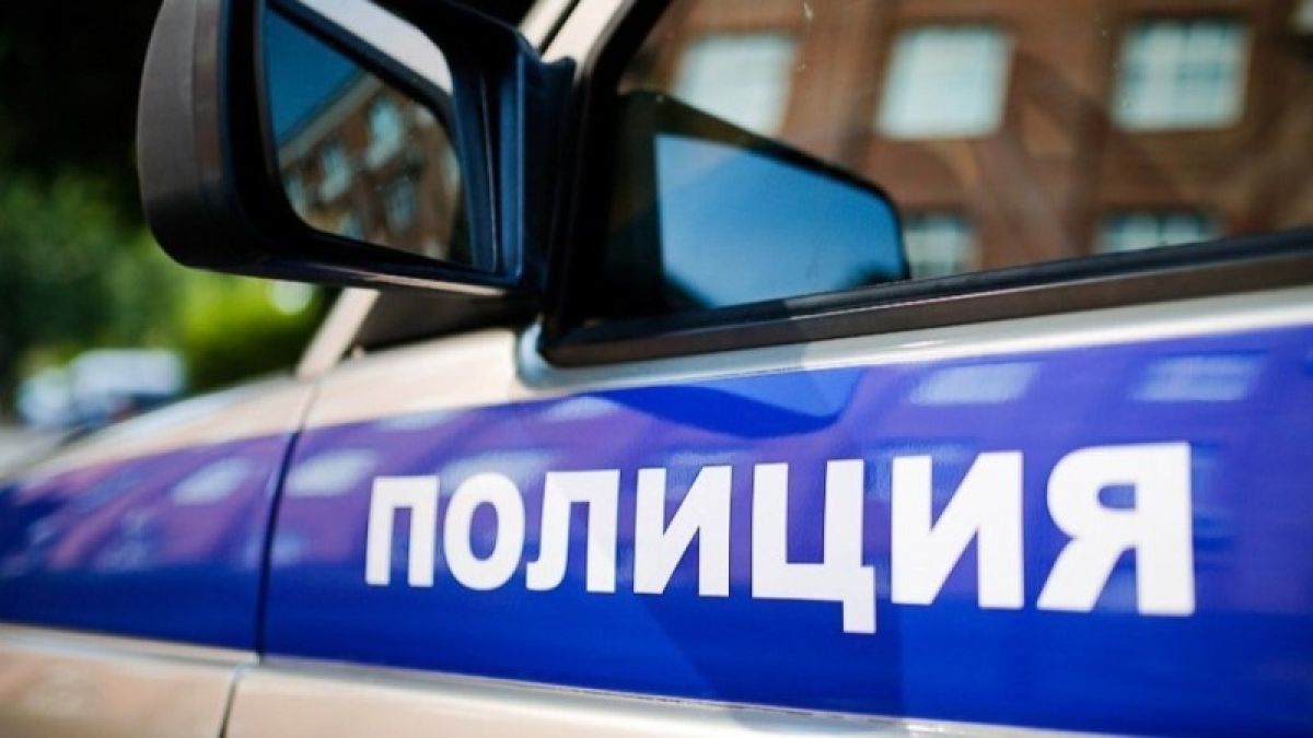 Женщина зарезала охранника московской школы 