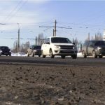 Автомобилисты и эксперты высказались о состоянии барнаульских дорог после зимы