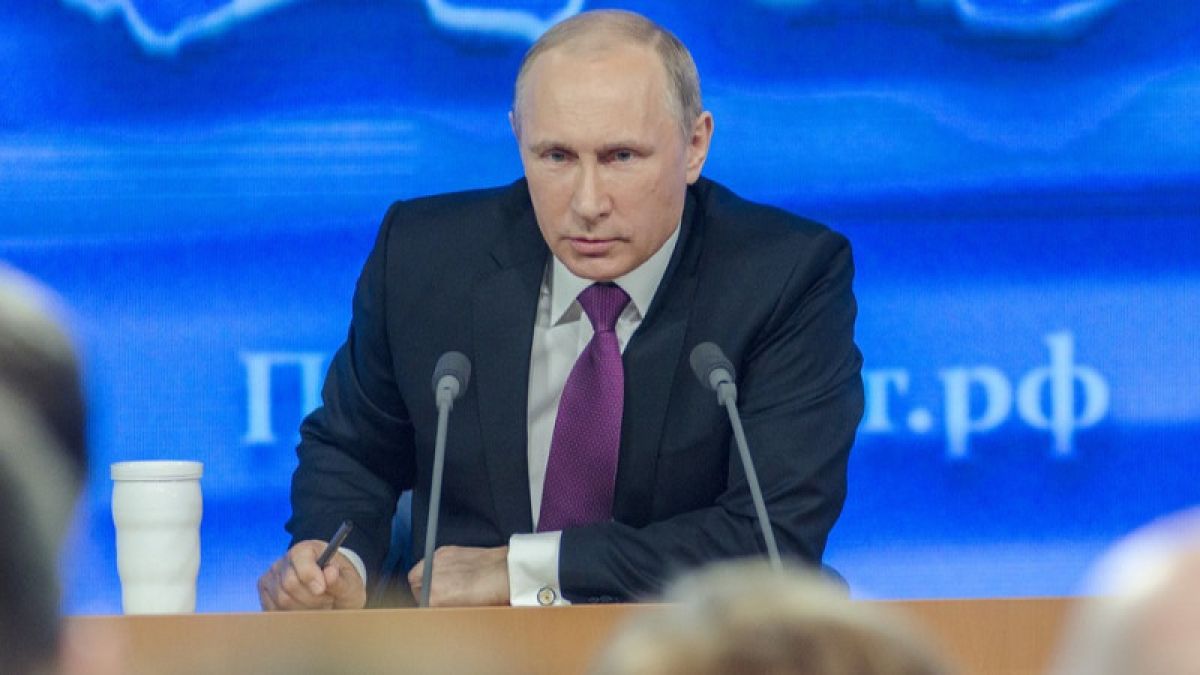 "Даже не лезут": Путин – о влиянии крупных компаний на политику в России