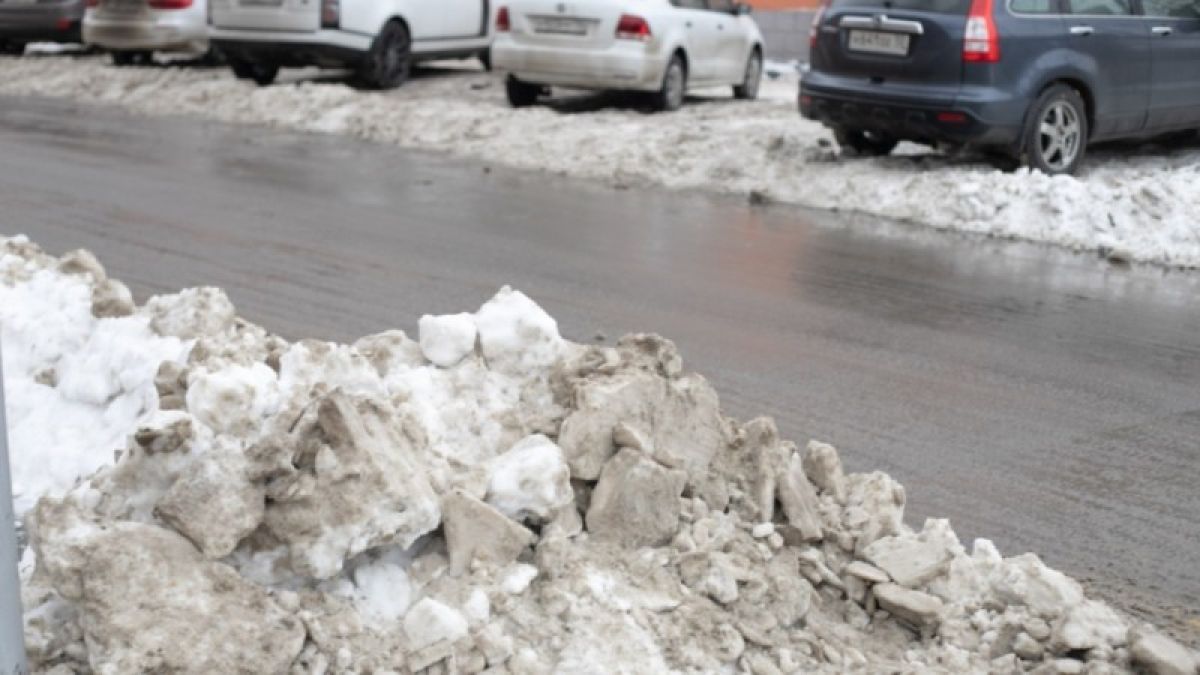 На каких улицах Барнаула ворошат и вывозят снег