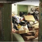 Барнаульцы стонут от соседа, который 10 лет стаскивал мусор в квартиру