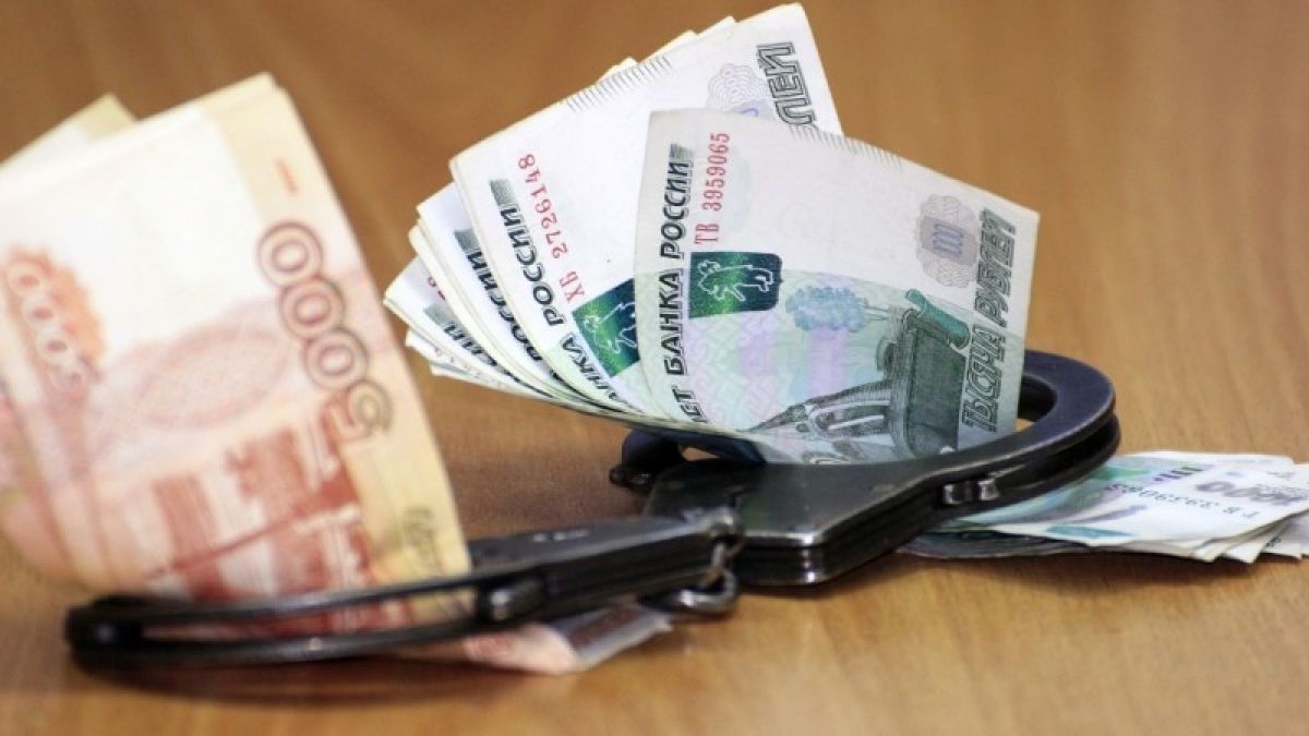 Экс-борца с коррупцией осудили в Барнауле на восемь лет и 13 млн рублей штрафа