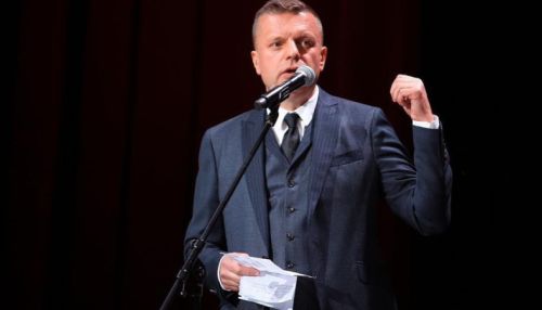 Кортнев, Парфенов и Улицкая попросили отложить голосование по Конституции