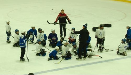 Лёд дорожает. В клубе для хоккеистов Динамо-Алтай зреет острый конфликт