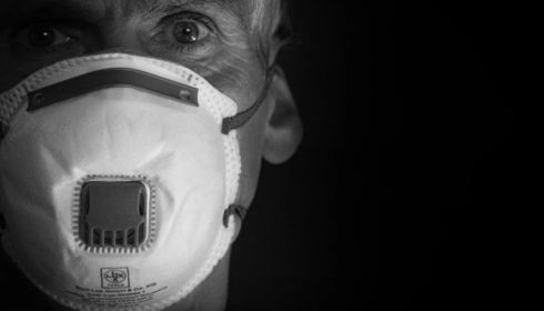 Российский вирусолог дал худший и лучший сценарии пандемии коронавируса