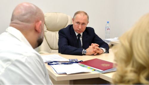 Путин рассказал о поддержке тех, кто оказался на больничном или потерял работу