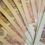 Стало известно, кому в 2023 году в России предлагали самые высокие зарплаты