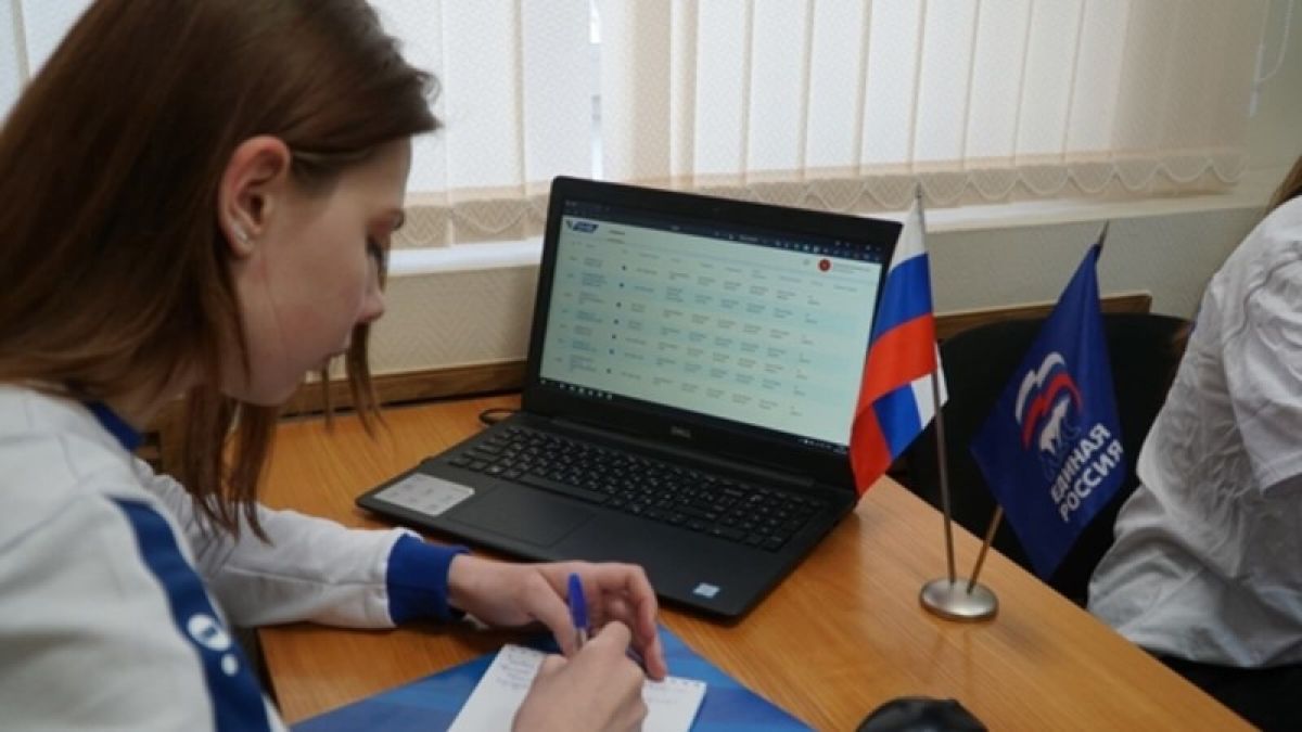 Алтайский волонтерский штаб стал работать дольше и большими силами