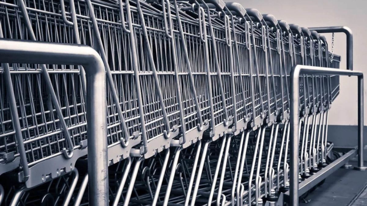 В российских гипермаркетах начал падать покупательский трафик