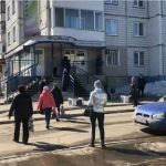 Профилактика коронавируса вызвала очереди в магазинах и банках Барнаула