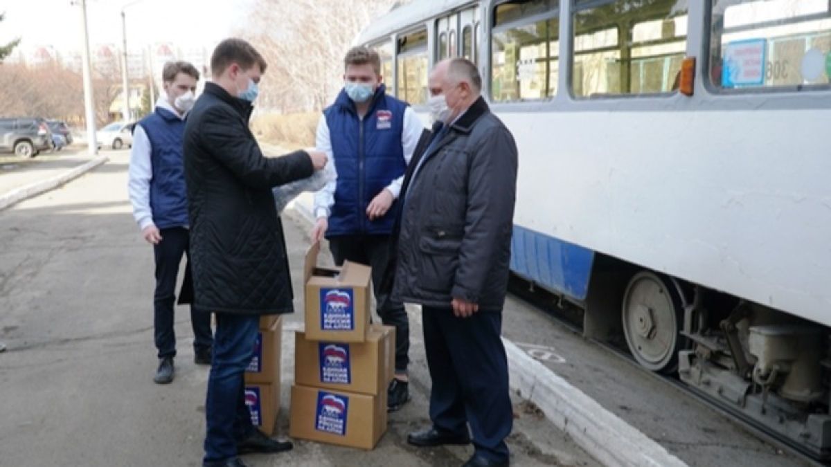 "Горэлектротранс" Барнаула получил две тысячи масок в подарок