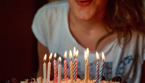 Психолог рассказала, как можно отпраздновать день рождения на самоизоляции