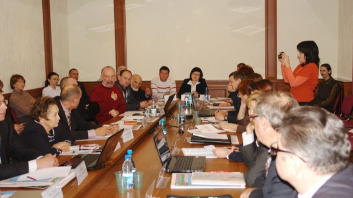 Алтайские депутаты назвали "своих" кандидатов в Общественную палату края