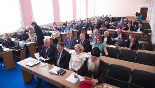 Названы вероятные члены Общественной палаты Алтайского края от АКЗС