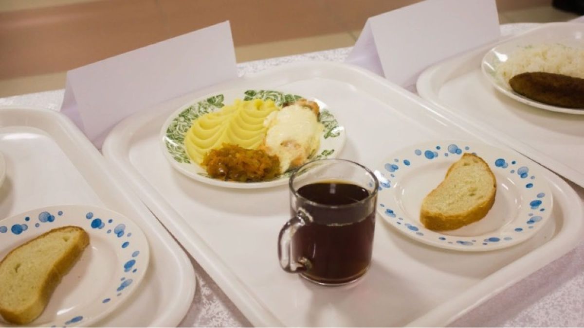 Бесплатные продуктовые наборы получат 15,5 тысяч школьников в Алтайском крае