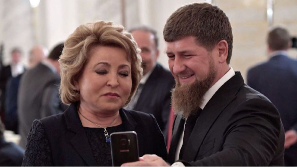 "Как делали предки": Кадыров объяснил, зачем побрился налысо