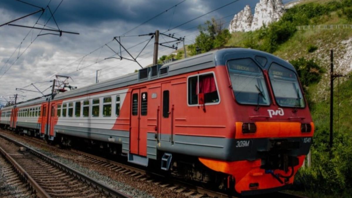 Россиян обязали указывать свои данные при покупке билета на поезд