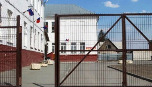 Полиция следит за нарушающими режим самоизоляции подростками в Барнауле