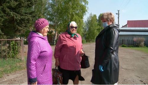 Зональный район получил полторы тысячи флаконов антисептика от фонда Прокопьева