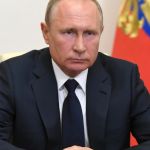 Путин недоволен работой Госуслуг, которые не справились с натиском россиян