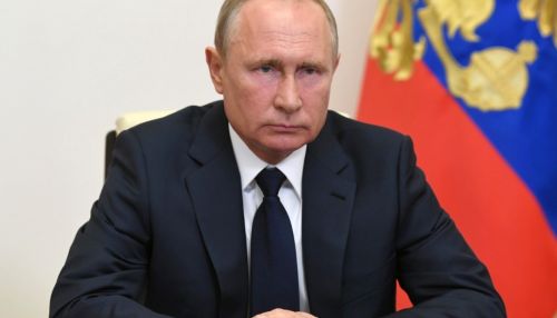 Путин недоволен работой Госуслуг, которые не справились с натиском россиян