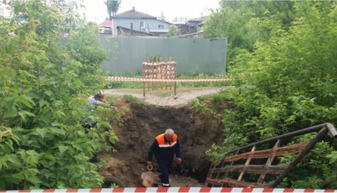 Дорожники в Барнауле восстановят рухнувший мостик через Пивоварку