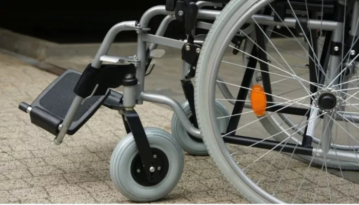 Уральские авиалинии сломали инвалидное кресло паралимпийцу