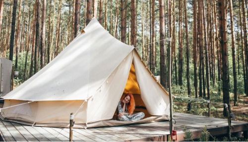 Отель в Горном Алтае предлагает отдохнуть неделю в палатке за 420 тысяч рублей