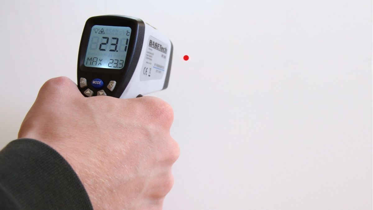 Нужен ли бесконтактный медицинский термометр в домашней аптечке 