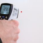 Нужен ли бесконтактный медицинский термометр в домашней аптечке