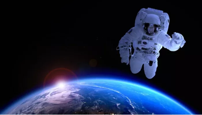 Стало известно, какую пенсию получают космонавты в России