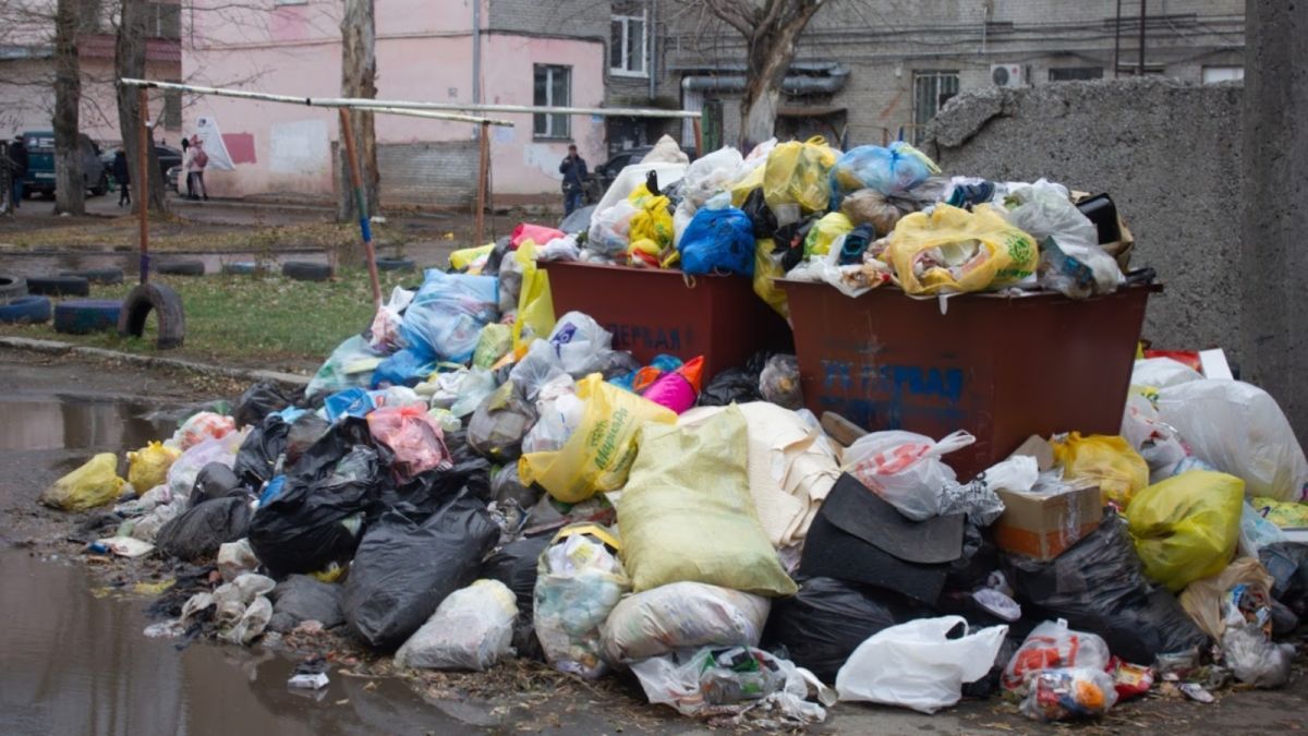 "Много вопросов": Томенко назвал проблемы "мусорной" реформы на Алтае