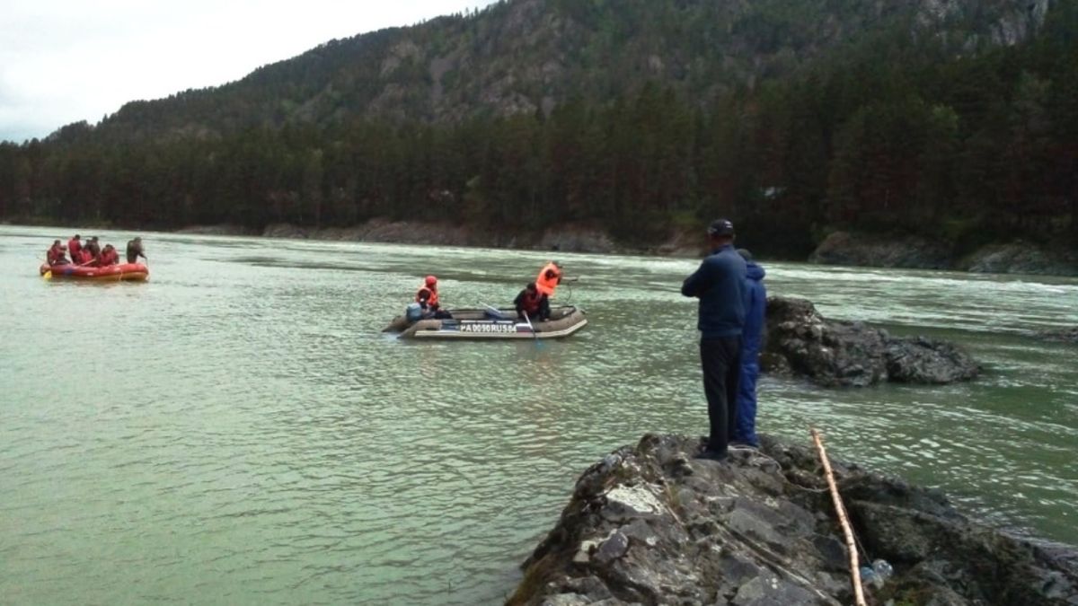 В Горном Алтае несколько дней ищут утонувшего в Катуни подростка